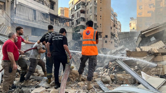 بالصور - ضاحية بيروت تستيقظ على "أضحى" مرٌّ خلّفه العدوان الإسرائيلي