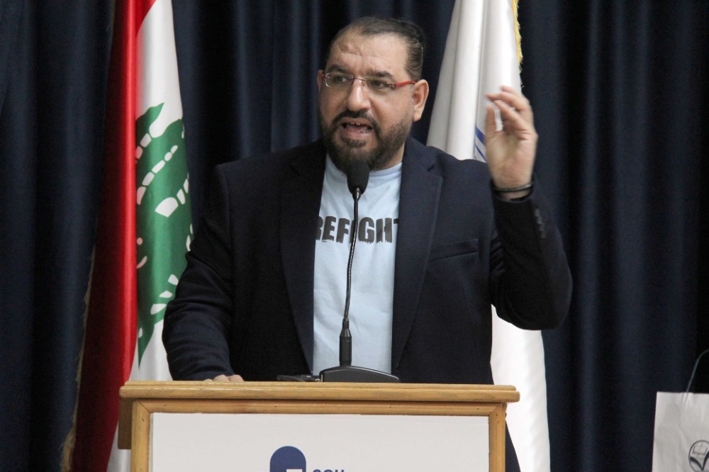 إطلاق كتاب " حكمة نحلة " لسلطان ناصر الدّين في "ثانوية السفير" حين يُحلّق الإبداع بجناحين.. فيقطر شهد الكلام