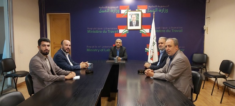 الوزير بيرم بحث مع وفد من "حماس" في ملف العمالة الفلسطينية