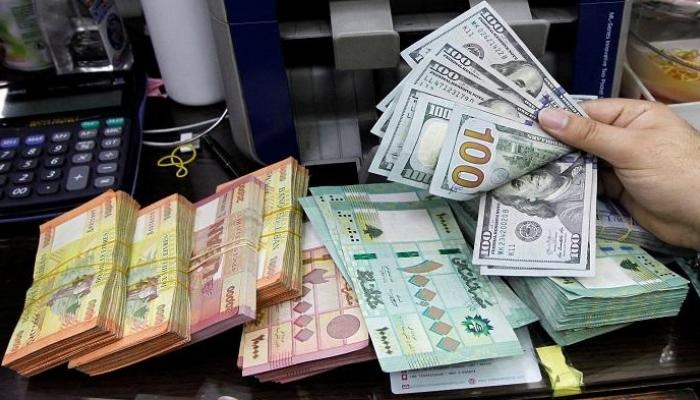 كم بلغ سعر صرف الدولار في السوق السوداء اليوم؟