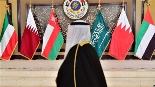 أزمة لبنان والخليج القطيعة ستستمرّ الى ما بعد الانتخابات!