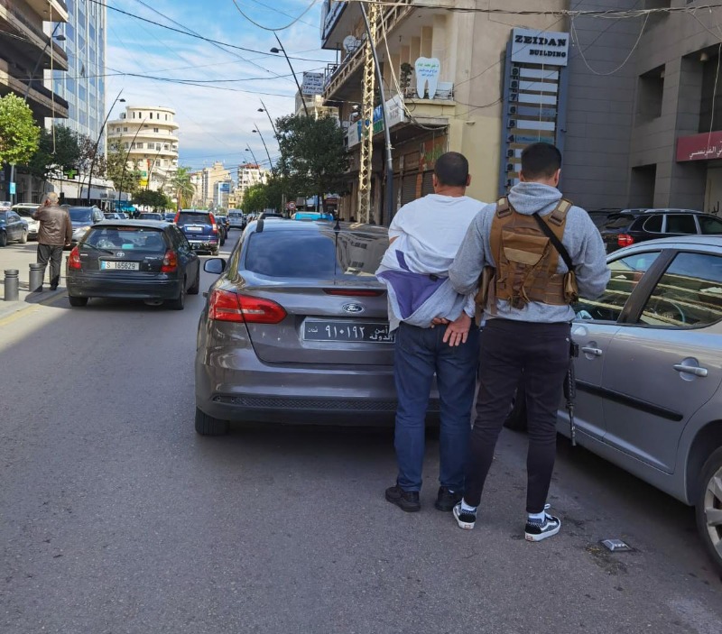 دورية لامن الدولة بدأت حملة تستهدف صرافي الشوارع في صيدا
