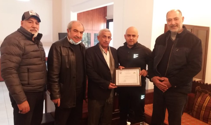 أسامة سعد يبارك لعضو التنظيم "عماد الجبيلي" حصوله على لقب حكم ملاكمة برتبة وطني