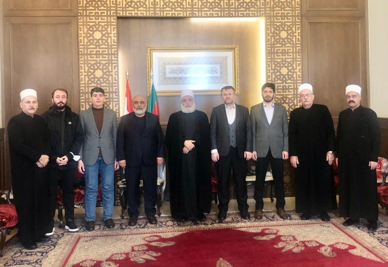 شيخ العقل التقى الشيخ حسن ووفدا من الإغاثة العالمية...