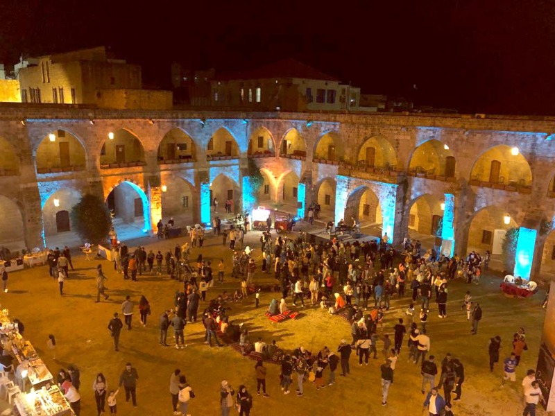 خان الإفرنج يستعيد ألق " صيدا المدينة الرمضانية "  بـ" معرض الحرفيين " وعزف وغناء نازك كرجية