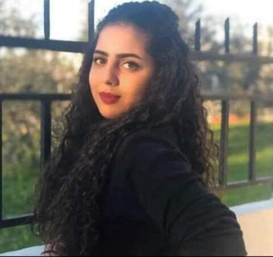 حادث سير يخطف شابة بعمر الربيع… هذا ما حصل شرق صيدا