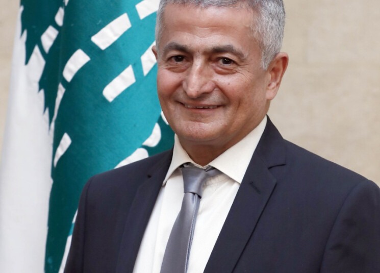 الخليل مدد مهلة تقديم التصريح الشخصي لضريبة الرواتب والأجور