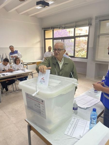 النقيب أول المرشحين المقترعين في صيدا