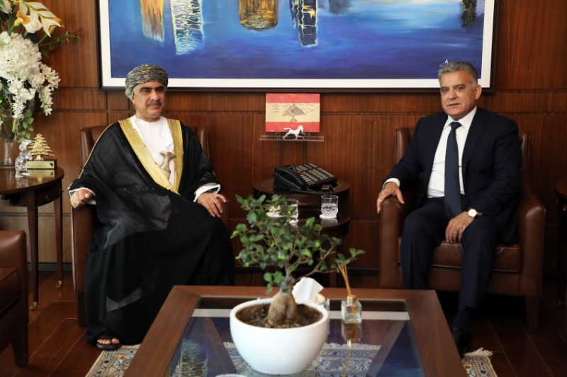 اللواء إبراهيم يستقبل سفير سلطنة عمان مُودعاً