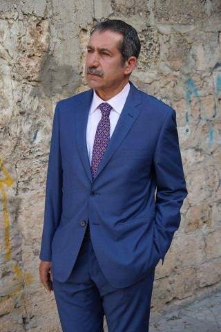 المركز الثقافي الألماني الدولي يمنح الإعلامي الشاعر محمد درويش شهادة امتياز
