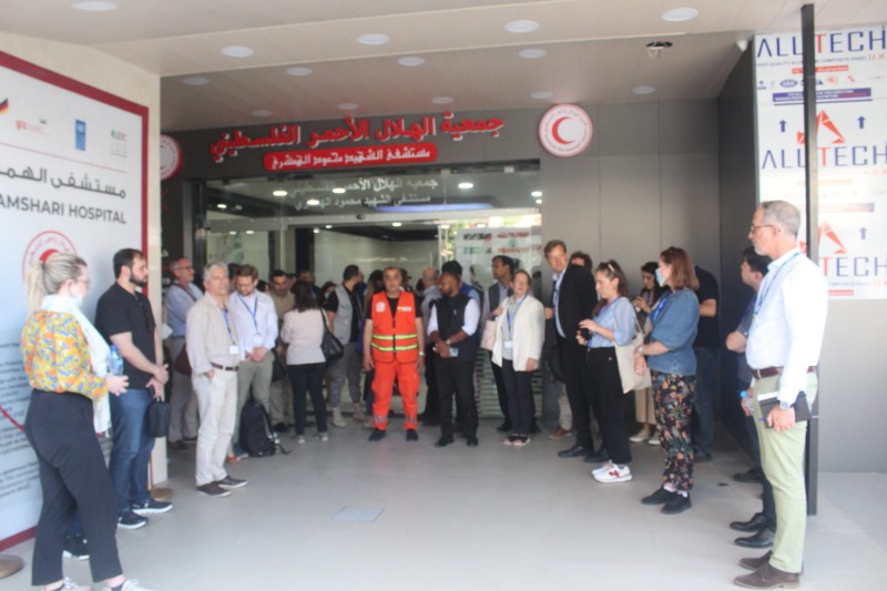 وفد من الدول المانحة واللجنة الأستشارية ولجنة الحوار اللبناني الفلسطيني وبرنامج الأمم المتحدة الإنمائي UNDP و GIZ و"الأونروا" زار "مستشفى الهمشري"
