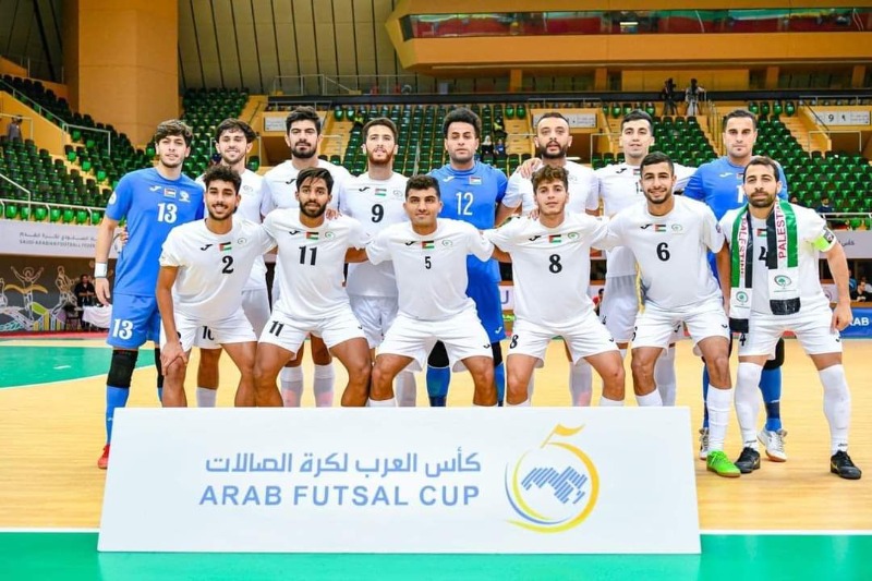 منتخب فلسطين يخسر في الدقائق الأخيرة أمام ليبيا بكأس العرب لكرة الصالات