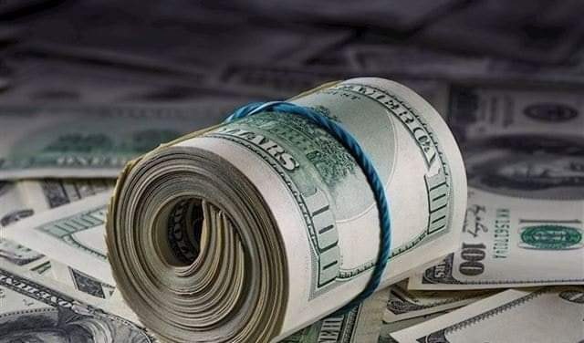 ارتفاع طفيف في سعر دولار السوق السوداء