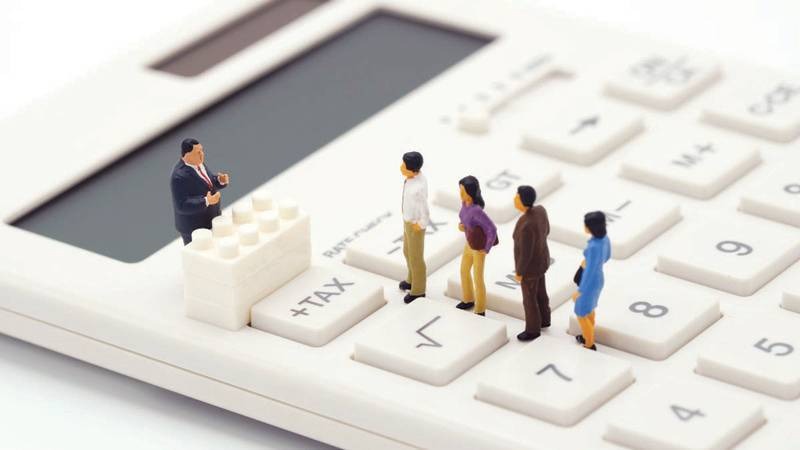 بين الضرائب والجزية ماذا يدفع المواطن ؟