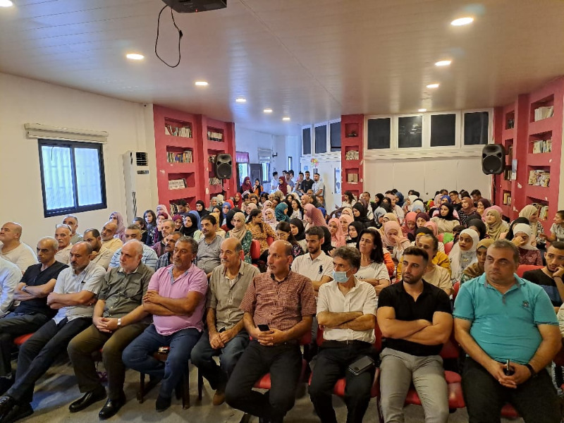 بالعلم والنجاح والمعرفة تبنى الاوطان