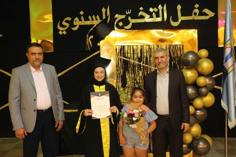برعاية الوزير بيرم.. ثانويّة المهديّ(ع) - الغازيّة كرّمت تلامذتها الناجحين في امتحانات الشهادة الرسميّة المتوسّطة والثانويّة
