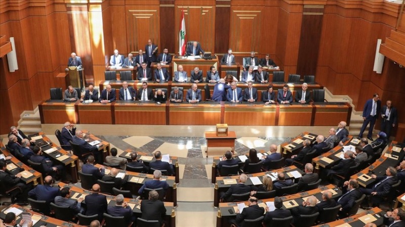 معادلة جديدة على النار.. هل يغيّر السنة المستقلون توجهاتهم في جلسة الغد؟