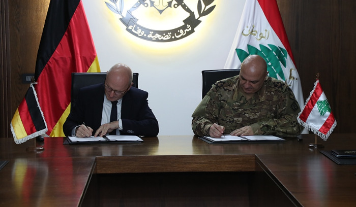 العماد عون استقبل السفير الالماني مقدما هبة مالية لصالح المؤسسة العسكرية