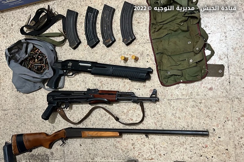 مداهمات وتوقيف مطلوبين في البقاع..