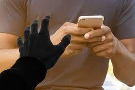 في صيدا: عصابة تسرق هواتف خلويّة.. في قبضة المعلومات...