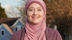 رواء رمّان.. أول فلسطينية محجبة في مجلس نواب ولاية جورجيا الأمريكية