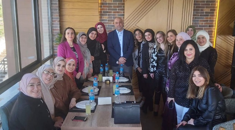 برعاية وحضور بهية الحريري أسرة "مدرسة الحاج بهاء الدين الحريري" تحتفل بعيد المعلم