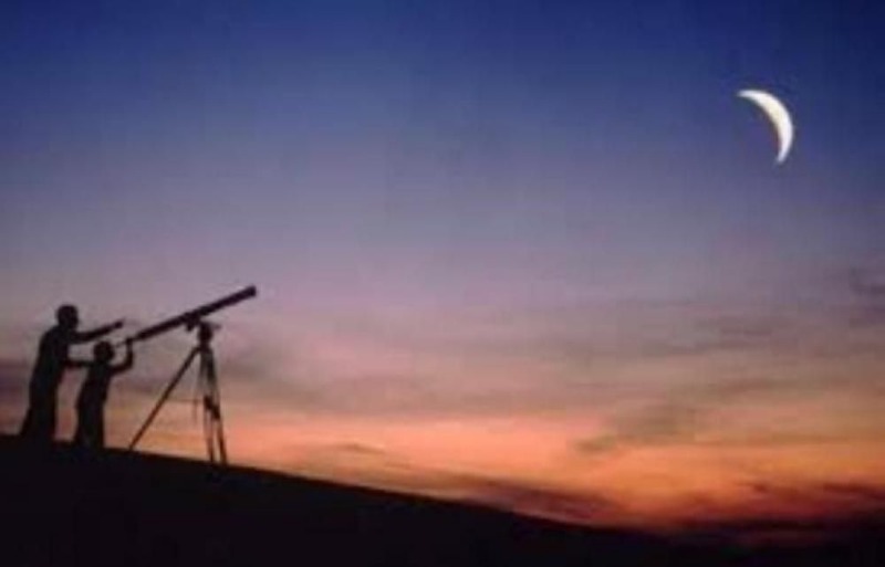 مركز الفلك الدولي: رؤية هلال العيد يوم الخميس غير ممكنة في غالبية الدول الإسلامية والعربية