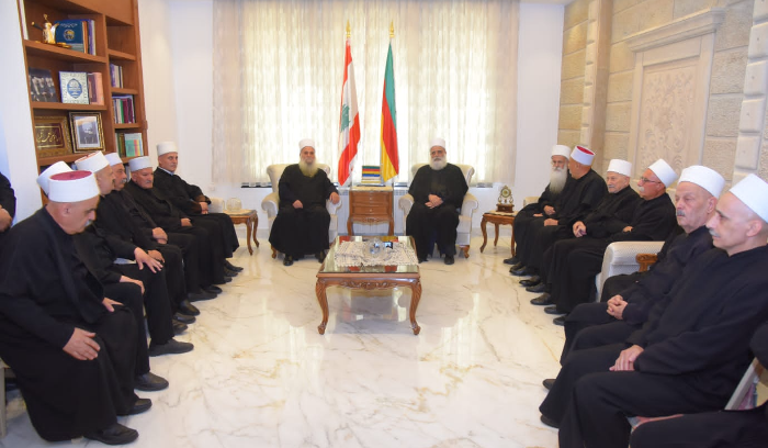 شيخ العقل: ليتحمل المسؤولون واجب إنقاذ بلدهم وينتخبوا الرئيس