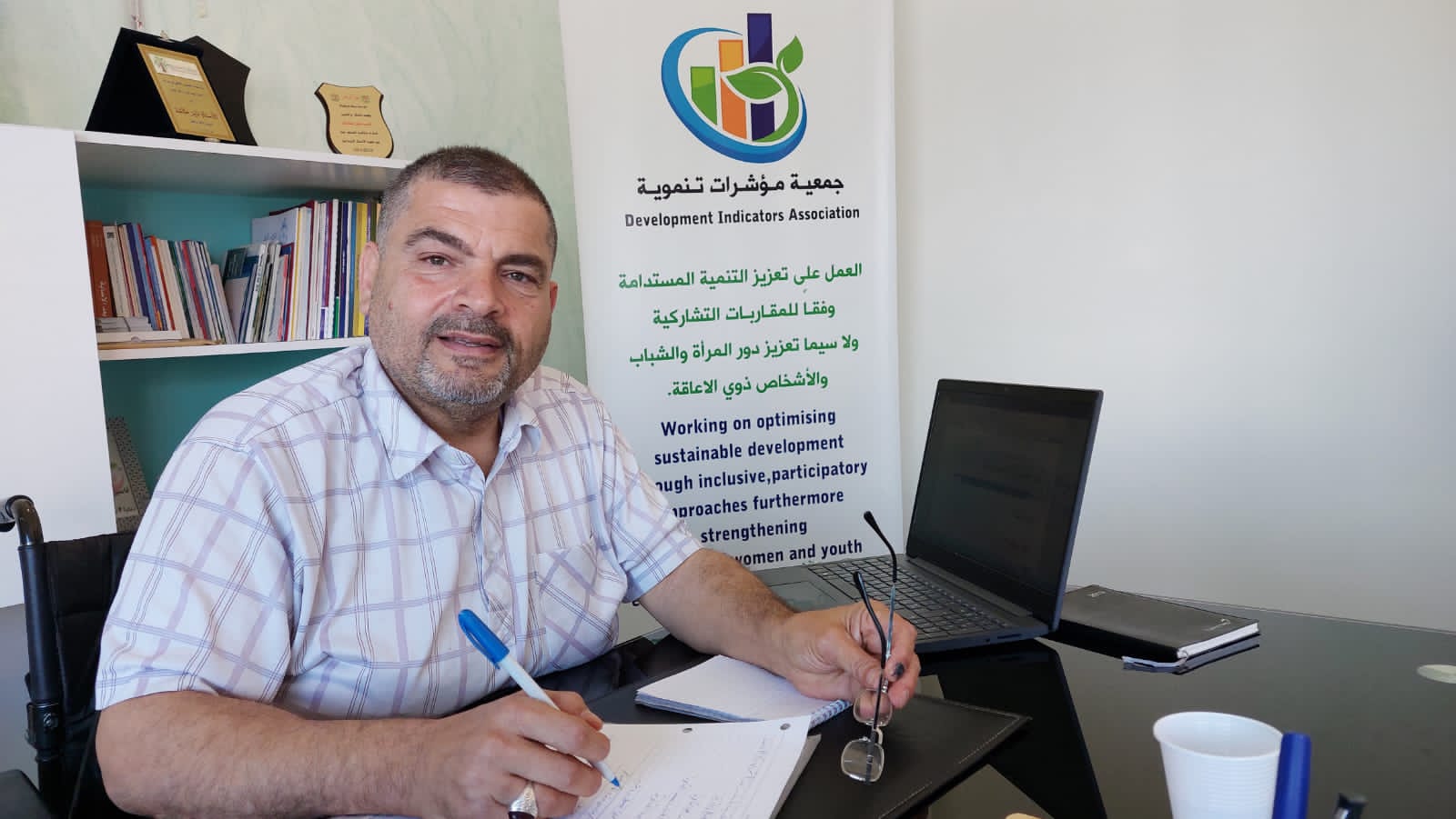 "خاص جنوبيات".. فايز عكاشة: المؤمن بولائه للوطن انطلاقا من البقاع رسمَ الأمل من قلب الصعوبات ومعاناة الألم