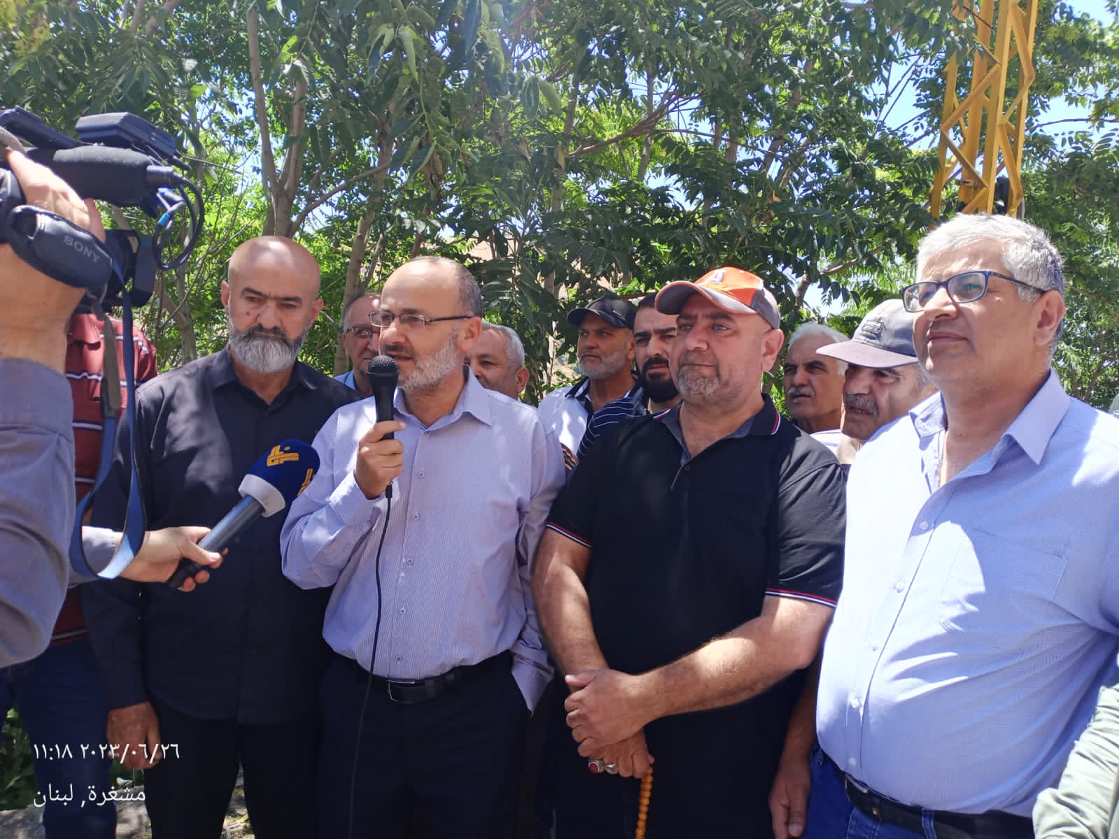 "خاص جنوبيات".. رؤساء بلديات البقاع الغربي والمخاتير ينفّذون اعتصامًا في مشغرة رفضًا لغلاء الفواتير