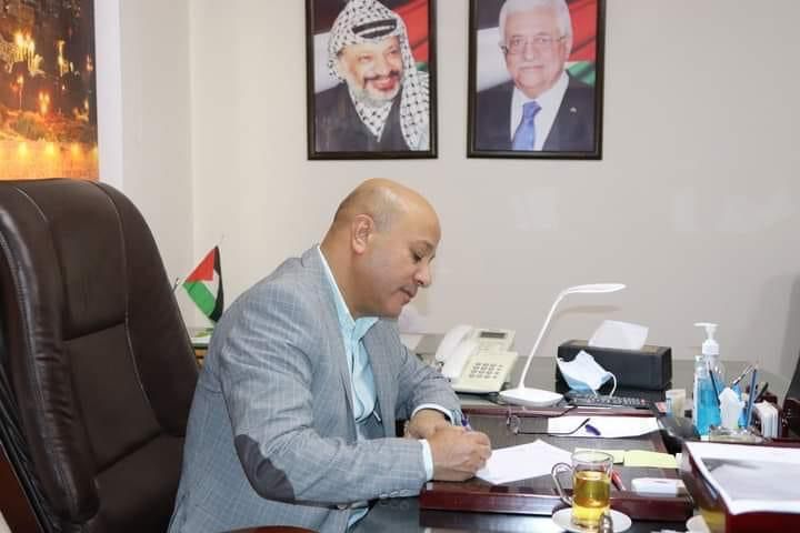 د. أبو هولي يعلن عن تشكيل لجنة عليا من دائرة شؤون اللاجئين والمكتب التنفيذي للجان الشعبية لمتابعة احداث مخيم جنين وتلبية احتياجاته