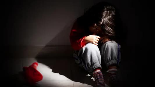 الجريمة "الأكثر فظاعة"..  اتهام رجل بالاعتداء جنسياً على 91 طفلة