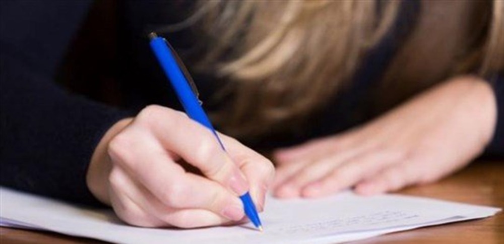 كم بلغت نسب النجاح في الامتحانات الرسمية؟