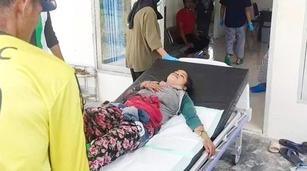 بالفيديو.. امرأة تمكث بين فكّي تمساح 90 دقيقة وتنجو بأعجوبة!
