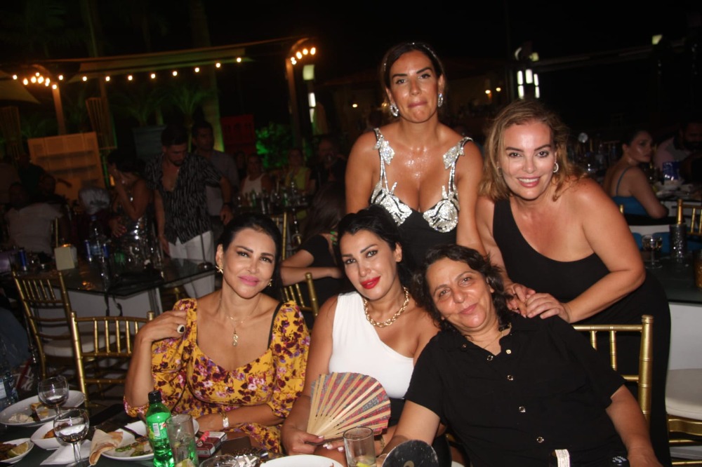 بالصور:  "ليال عبود" و"أيمن زبيب" في  L'Arc Resort مغدوشة!