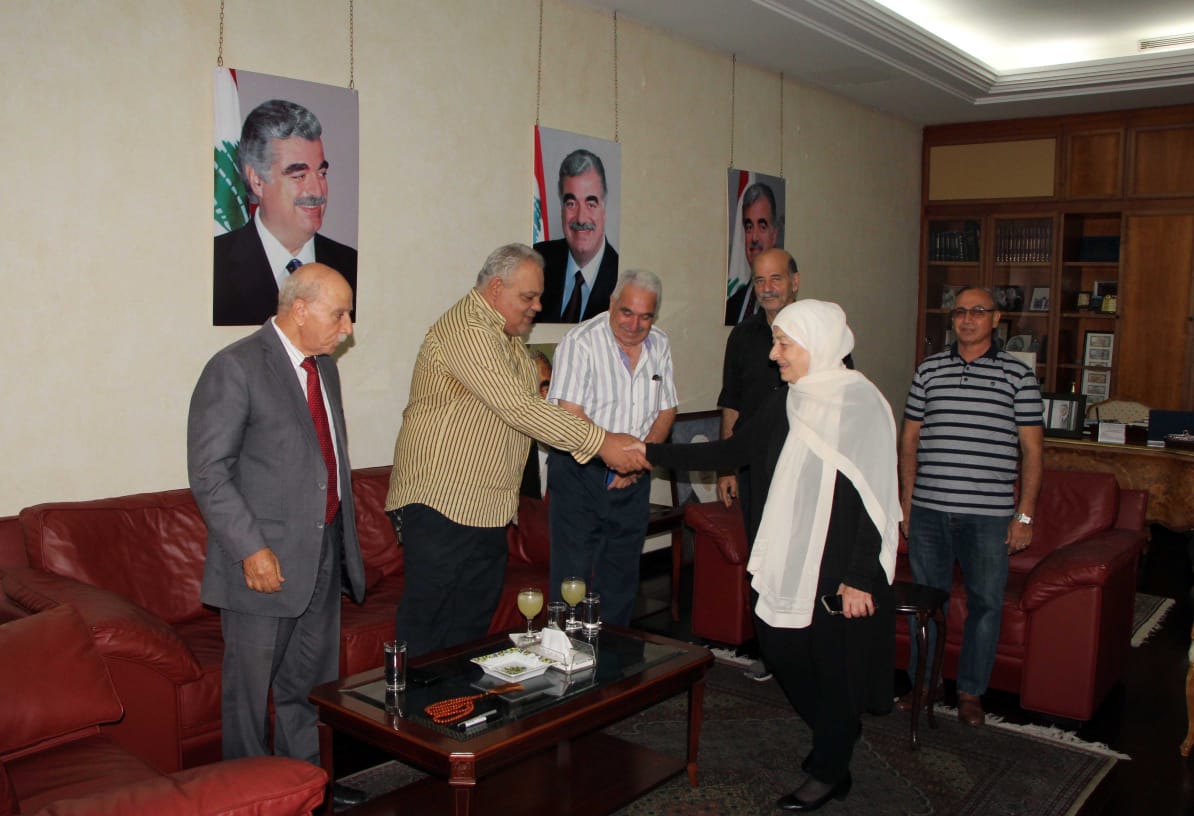 الجبهة الديمقراطية تعرض مع بهية الحريري أوضاع مخيم عين الحلوة