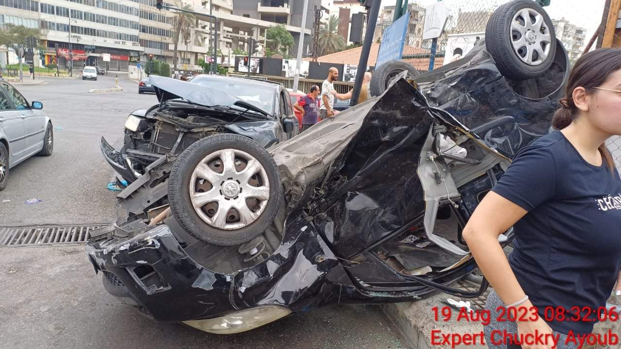 بالصور: سقوط 5 جرحى نتيجة حادث سير مروع على مفرق الفنار...