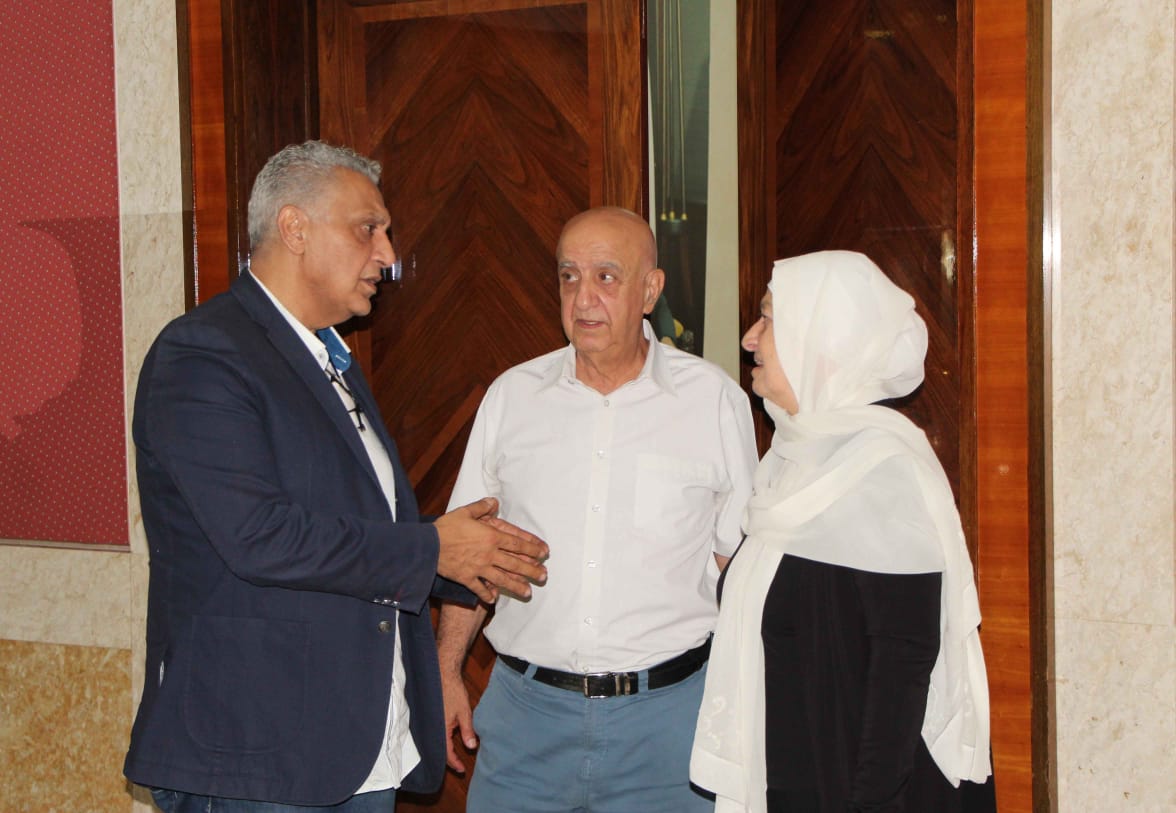 بهية الحريري تهنىء رئيس بلدية صيدا ونائبه