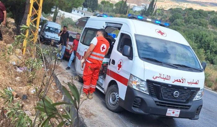 3 جرحى بحادث انزلاق سيارة على طريق عام الضنية