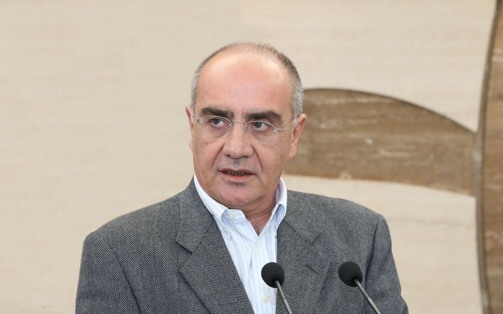 النائب السابق "فارس سعيد" يتعرض لحادث.. وهذه حالته الصحية!