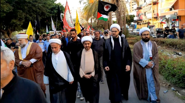 بالفيديو: مسيرة شعبية في صيدا تضامنًا مع غزة