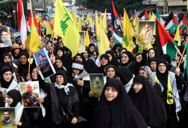 مسيرة ووقفة تضامنية لـ"الحزب" في صيدا تنديداً بمجازر الاحتلال ودعماً للمقاومة الفلسطينية