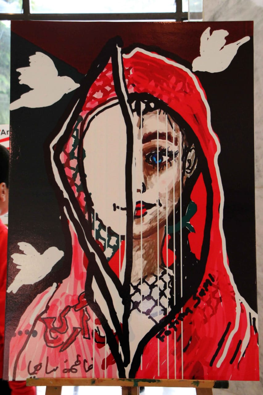 في ذكرى الإستقلال وبحضور بهية الحريري وسفير تونس " maison d’art " افتتح معرض "وطني هويتي"  في ثانوية رفيق الحريري